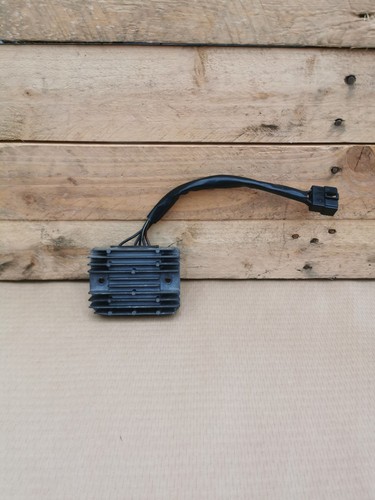 Regolatore raddrizzatore reg - regolatore,